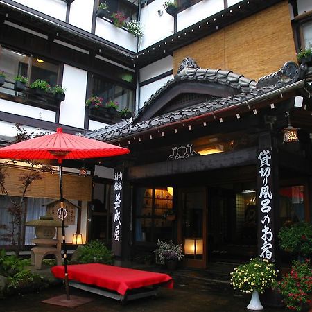 Ekinariya Ryokan Kusacu Exteriér fotografie