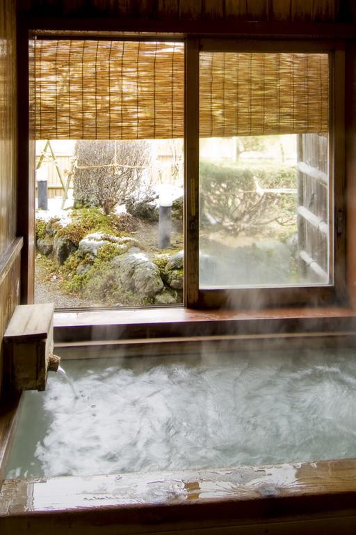 Ekinariya Ryokan Kusacu Exteriér fotografie