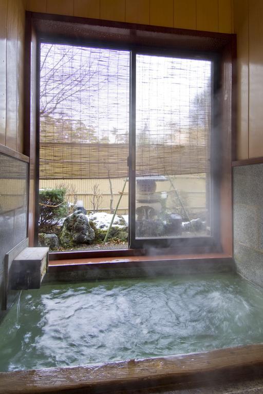 Ekinariya Ryokan Kusacu Exteriér fotografie